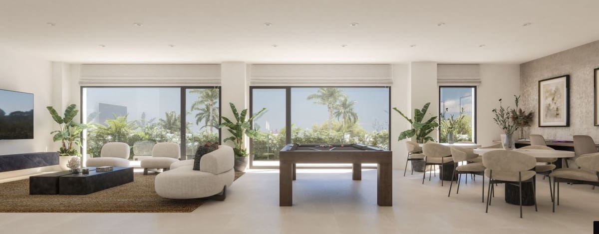 2 bedroom Apartment for sale in La Duquesa / Puerto de la Duquesa with pool garage - € 435,000 (Ref: 9858974)
