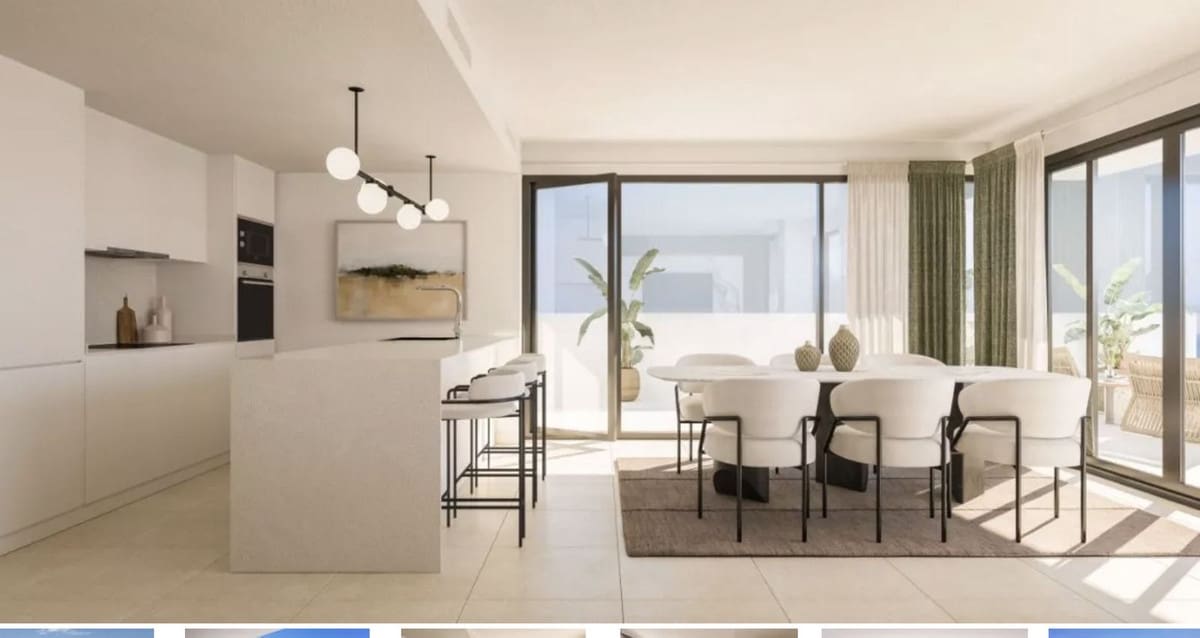 2 bedroom Apartment for sale in La Duquesa / Puerto de la Duquesa with pool garage - € 435,000 (Ref: 9858974)