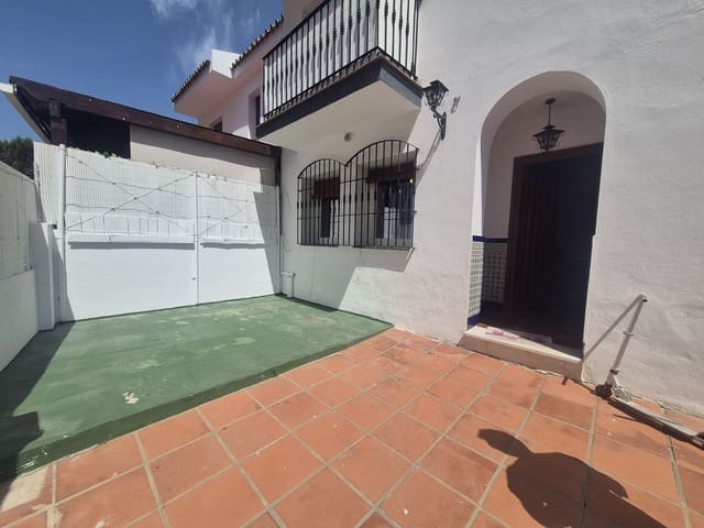 3 soverom Hus til salgs i Manilva med garasje - € 320 000 (Ref: 9873913)