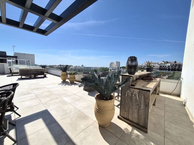 3 soverom Leilighet til salgs i Estepona med svømmebasseng garasje - € 1 095 000 (Ref: 9877186)