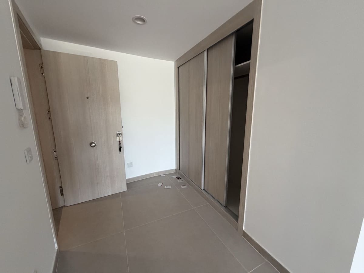 2 Zimmer Apartment zu verkaufen in La Duquesa / Puerto de la Duquesa mit Pool Garage - 399.000 € (Ref: 9897474)