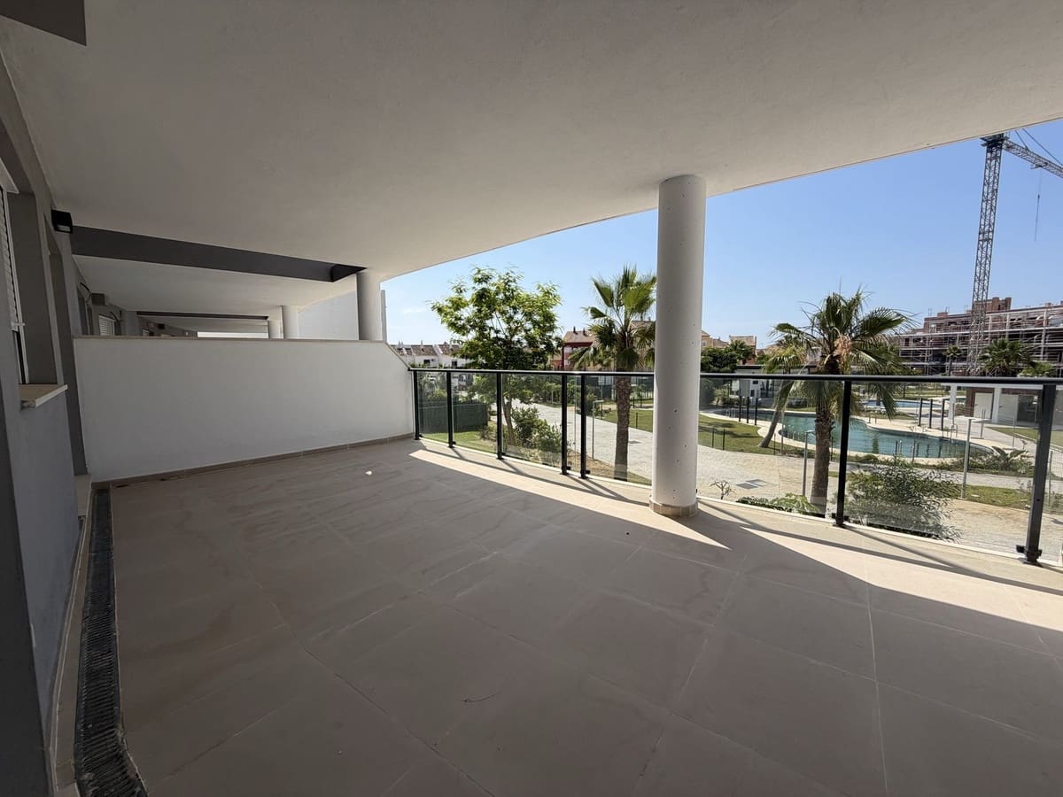 2 Zimmer Apartment zu verkaufen in La Duquesa / Puerto de la Duquesa mit Pool Garage - 399.000 € (Ref: 9897474)