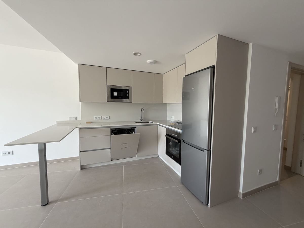 2 Zimmer Apartment zu verkaufen in La Duquesa / Puerto de la Duquesa mit Pool Garage - 399.000 € (Ref: 9897474)