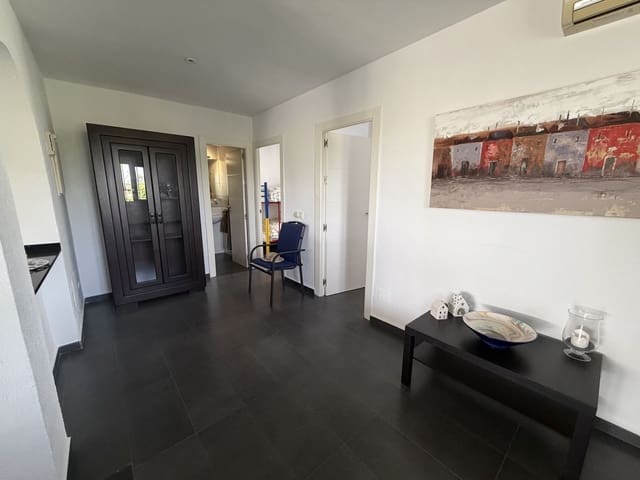 3 quarto Moradia Geminada para venda em La Duquesa / Puerto de la Duquesa, Manilva com piscina - 349 000 € (Ref: 9917574)
