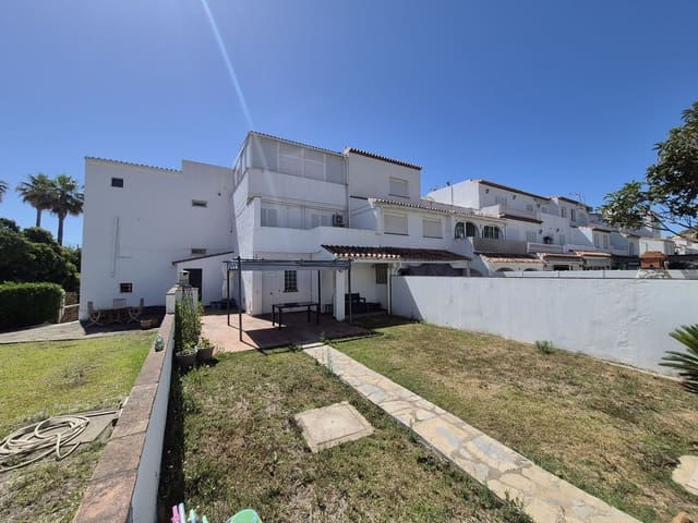 4 quarto Casa em Banda para venda em Manilva com piscina - 340 000 € (Ref: 9950220)