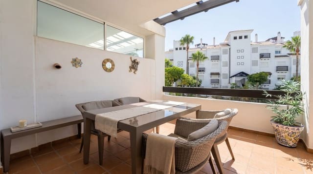 2 sypialnia Apartament na sprzedaż w La Duquesa / Puerto de la Duquesa, Manilva z basenem garażem - 299 000 € (Ref: 9950659)