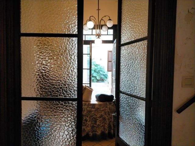 6 bedroom Townhouse for sale in Porreres with garage - € 640,000 (Ref: 7586155)