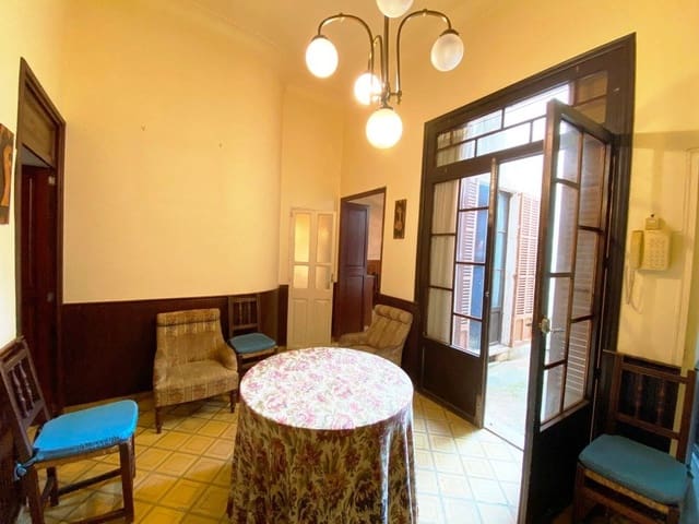 6 bedroom Townhouse for sale in Porreres with garage - € 640,000 (Ref: 7586155)