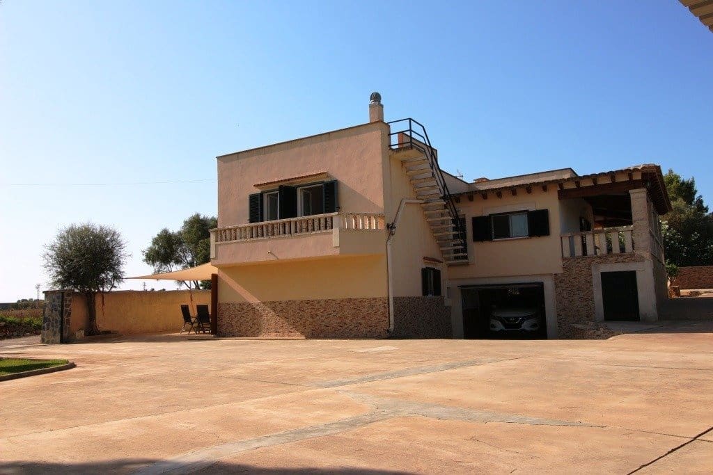 3 chambre Finca/Maison de Campagne à vendre à Campos avec piscine garage - 840 000 € (Ref: 7586160)