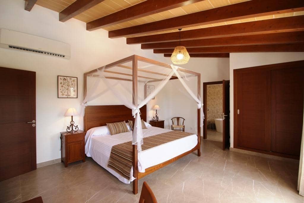 5 soveværelse Villa til leje i Felanitx med swimmingpool - € 9.000 (Ref: 7755289)