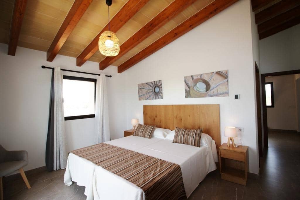 5 soveværelse Villa til leje i Felanitx med swimmingpool - € 9.000 (Ref: 7755289)