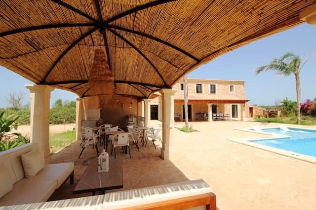 5 bedroom Villa for rent in Felanitx with pool - € 9,000 (Ref: 7755289)
