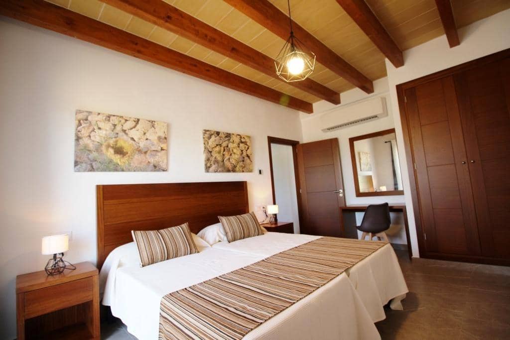 5 soveværelse Villa til leje i Felanitx med swimmingpool - € 9.000 (Ref: 7755289)