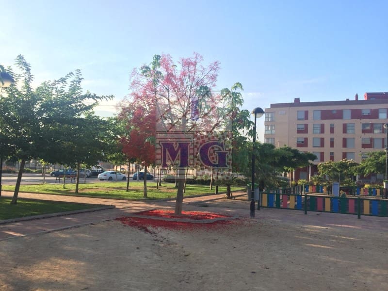 4 camera da letto Casa in vendita in Cabezo de Torres con garage - 199.800 € (Rif: 9412318)