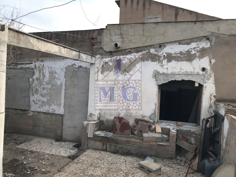 4 bedroom Finca/Country House for sale in El Esparragal - € 93,000 (Ref: 9412333)