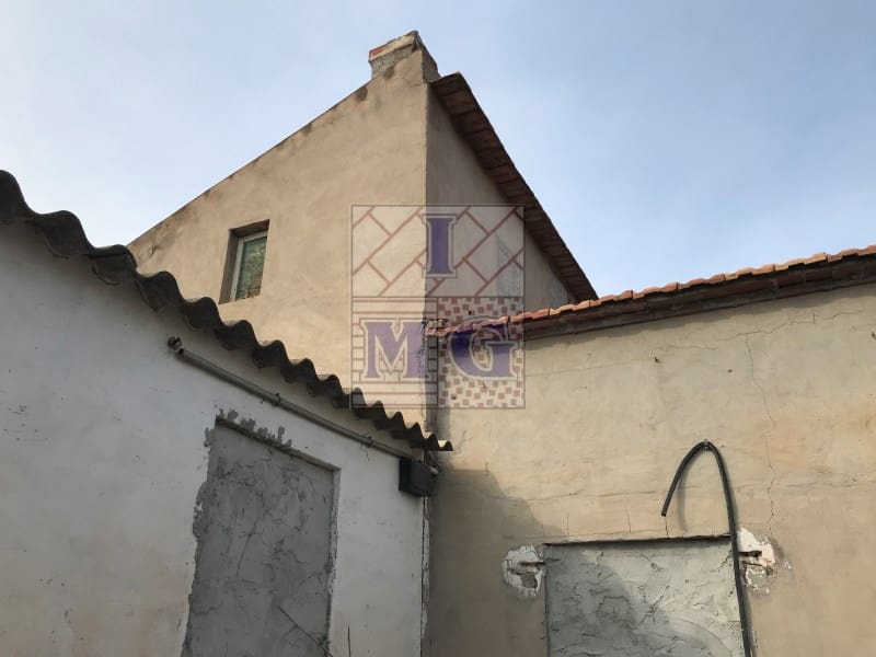 4 bedroom Finca/Country House for sale in El Esparragal - € 93,000 (Ref: 9412333)