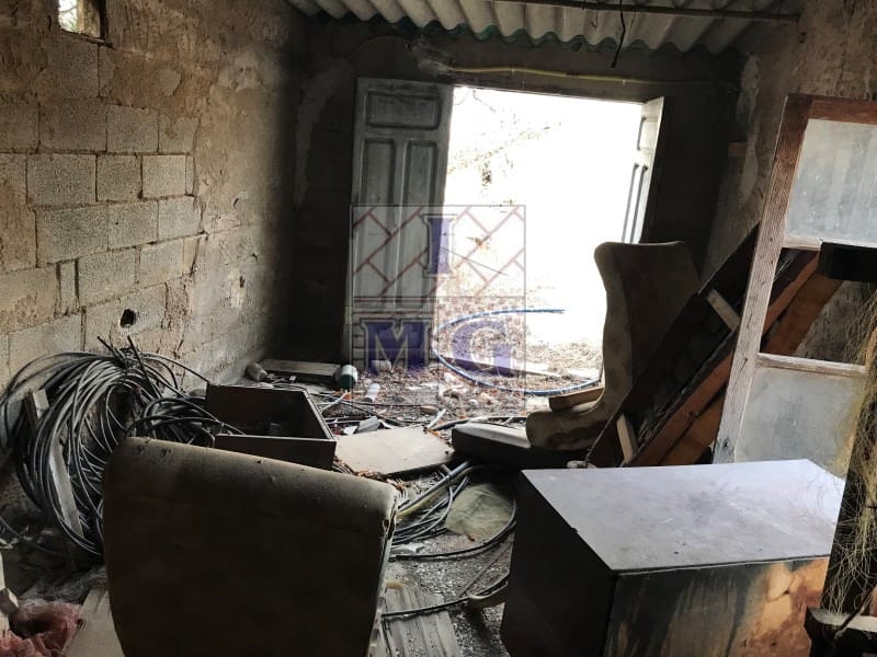 4 bedroom Finca/Country House for sale in El Esparragal - € 93,000 (Ref: 9412333)