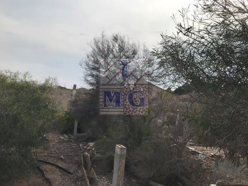 4 bedroom Finca/Country House for sale in El Esparragal - € 93,000 (Ref: 9412333)