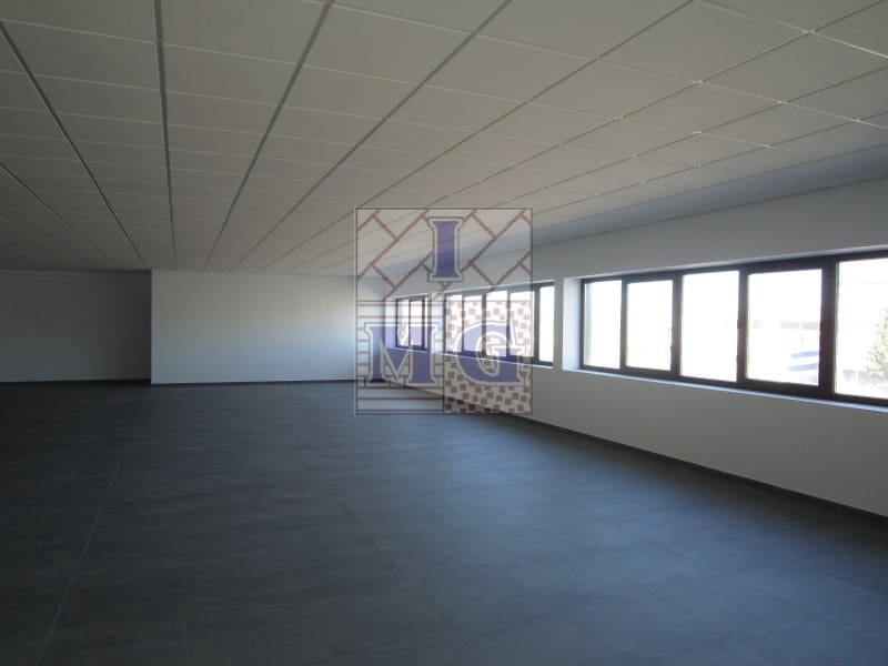 Office for rent in San Gines - € 2,000 (Ref: 9412350)