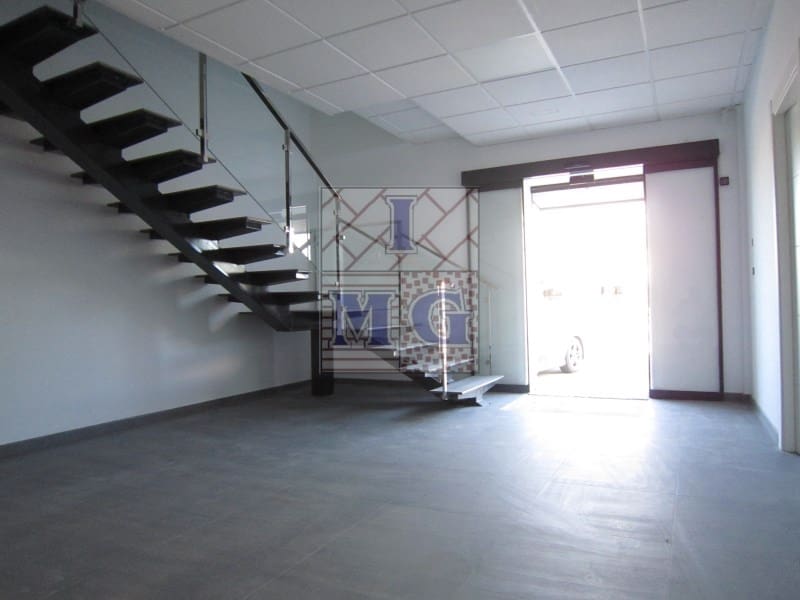 Office for rent in San Gines - € 2,000 (Ref: 9412350)