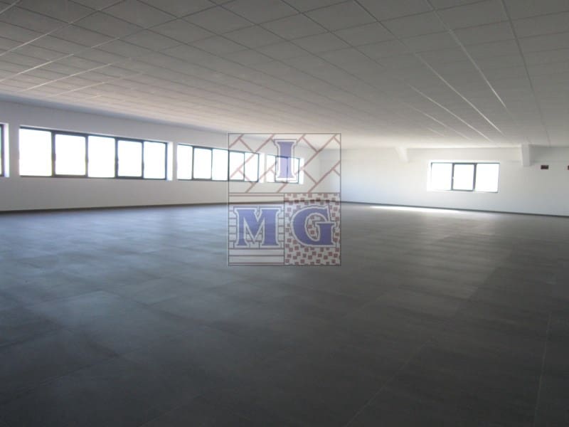 Office for rent in San Gines - € 2,000 (Ref: 9412350)