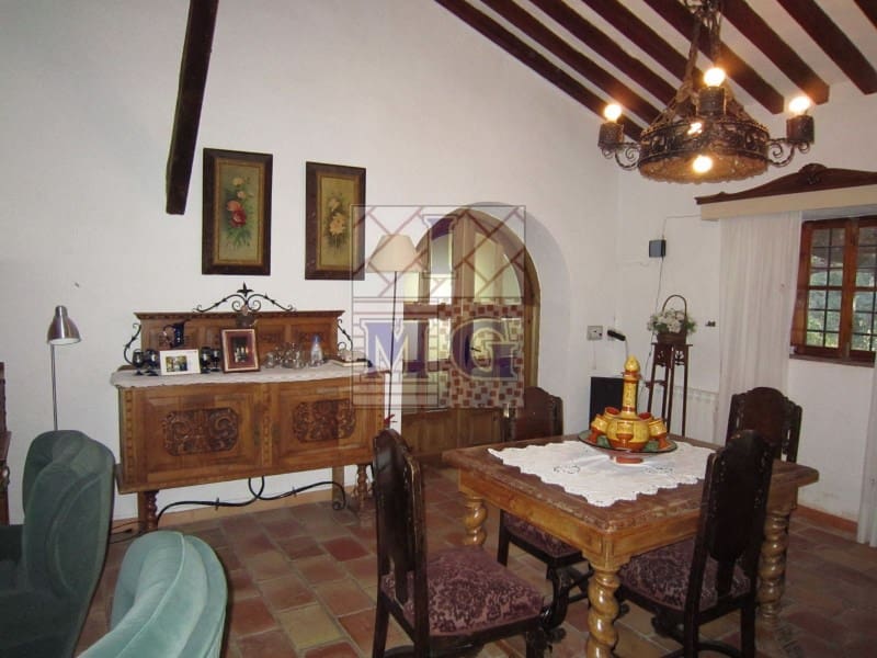 4 bedroom Finca/Country House for sale in Banos y Mendigo - € 600,000 (Ref: 9412353)