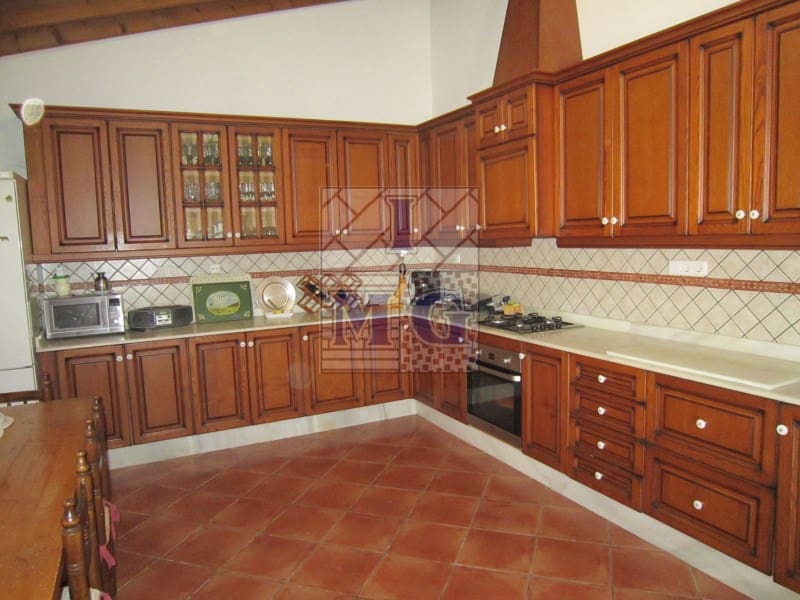 4 bedroom Finca/Country House for sale in Banos y Mendigo - € 600,000 (Ref: 9412353)