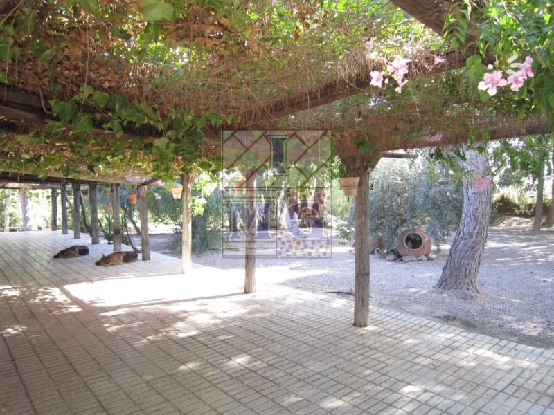 4 bedroom Finca/Country House for sale in Banos y Mendigo - € 600,000 (Ref: 9412353)