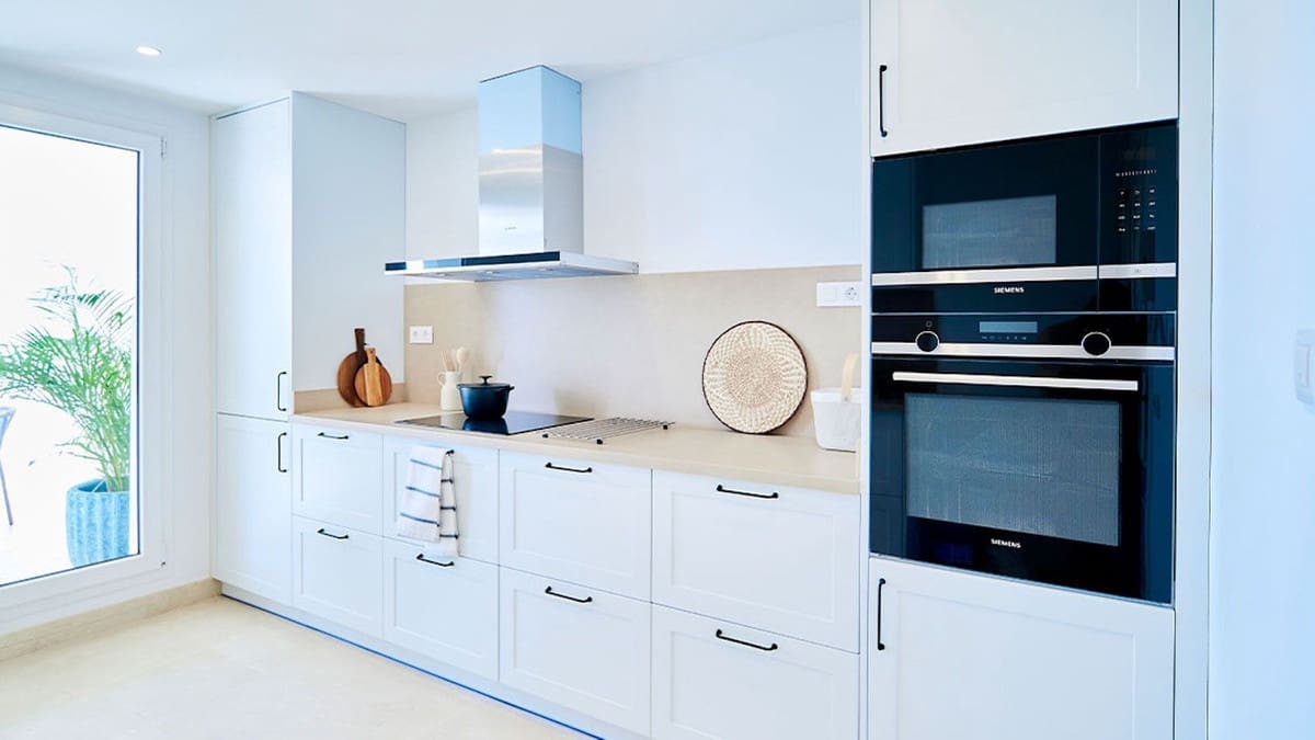 2 Zimmer Apartment zu verkaufen in Nueva Andalucia mit Pool - 497.500 € (Ref: 9331389)