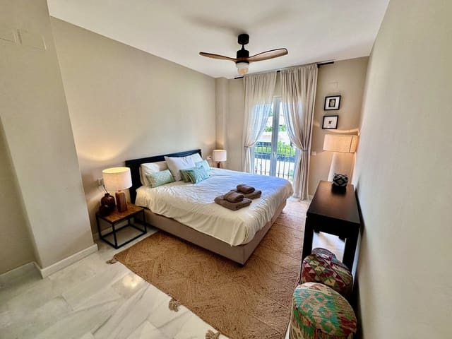 2 makuuhuone Huoneisto myytävänä paikassa San Pedro de Alcantara, Marbella mukana uima-altaan 
autotalli - 729 000 € (Ref: 9331393)