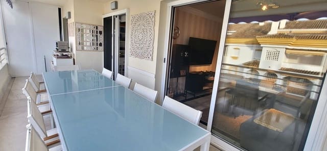 4 bedroom Penthouse for sale in Marbella with pool garage - € 1,395,000 (Ref: 9331394)