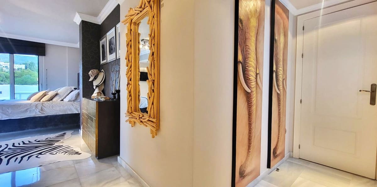 4 bedroom Penthouse for sale in Marbella with pool garage - € 1,395,000 (Ref: 9331394)