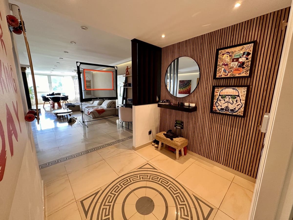 Apartamento de 3 habitaciones en Benahavís en venta con piscina garaje - 825.000 € (Ref: 9331398)