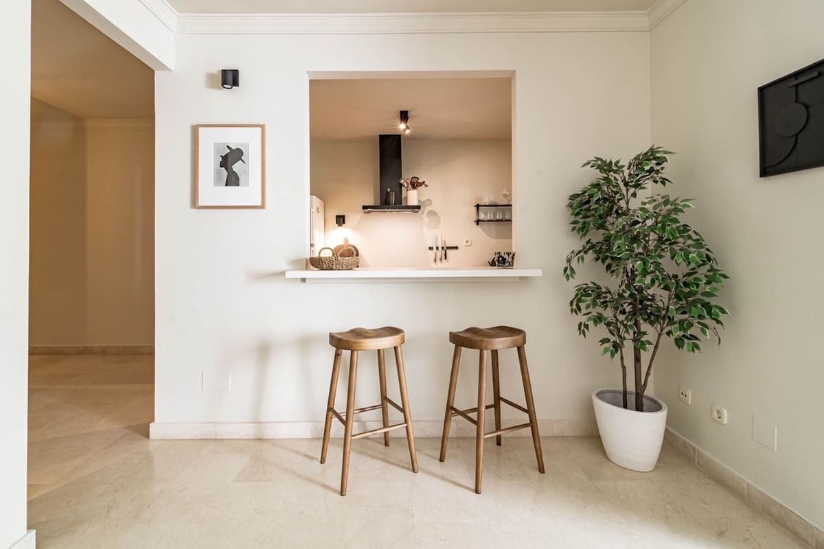 1 soverom Penthouse til salgs i Nueva Andalucia med svømmebasseng garasje - € 347 500 (Ref: 9331524)