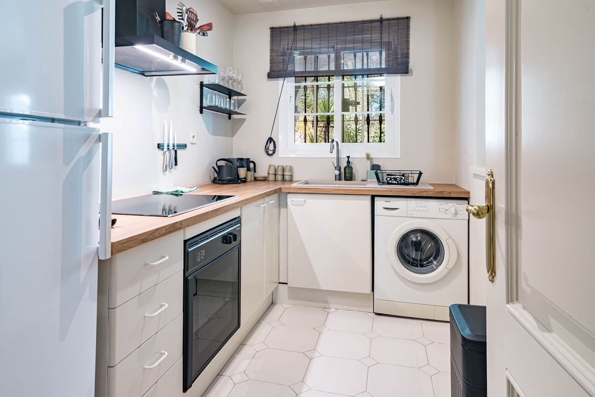 1 soverom Penthouse til salgs i Nueva Andalucia med svømmebasseng garasje - € 347 500 (Ref: 9331524)