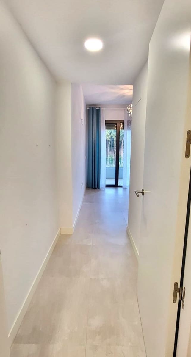 3 sypialnia Dom blizniak na sprzedaż w El Chaparral z basenem garażem - 849 000 € (Ref: 9331625)