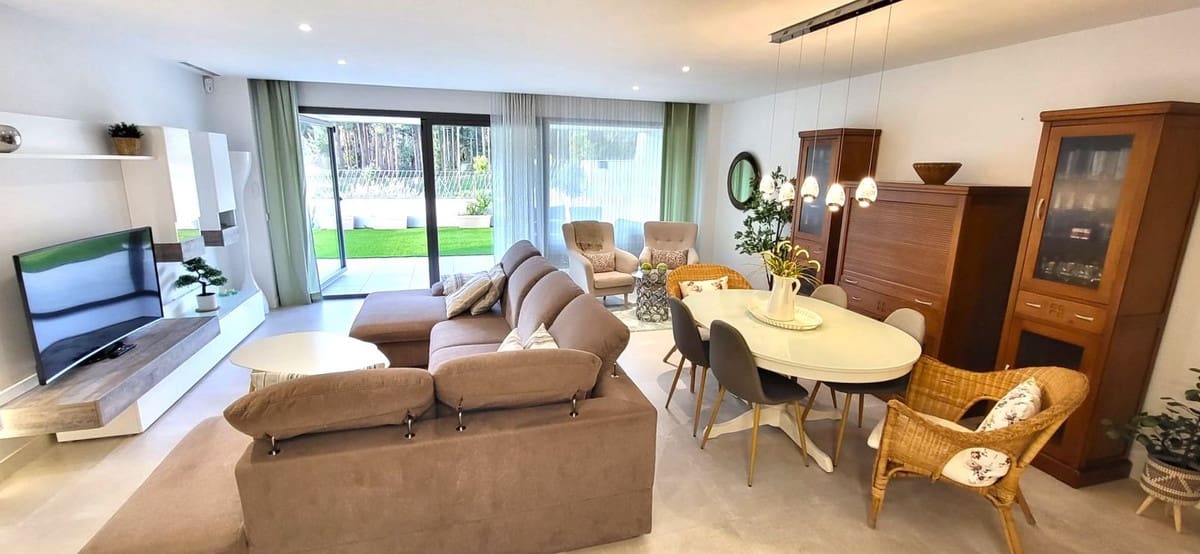 3 sypialnia Dom blizniak na sprzedaż w El Chaparral z basenem garażem - 849 000 € (Ref: 9331625)