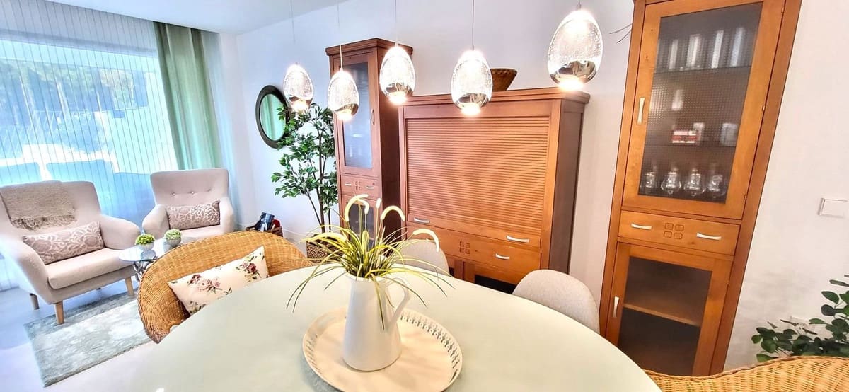 3 sypialnia Dom blizniak na sprzedaż w El Chaparral z basenem garażem - 849 000 € (Ref: 9331625)