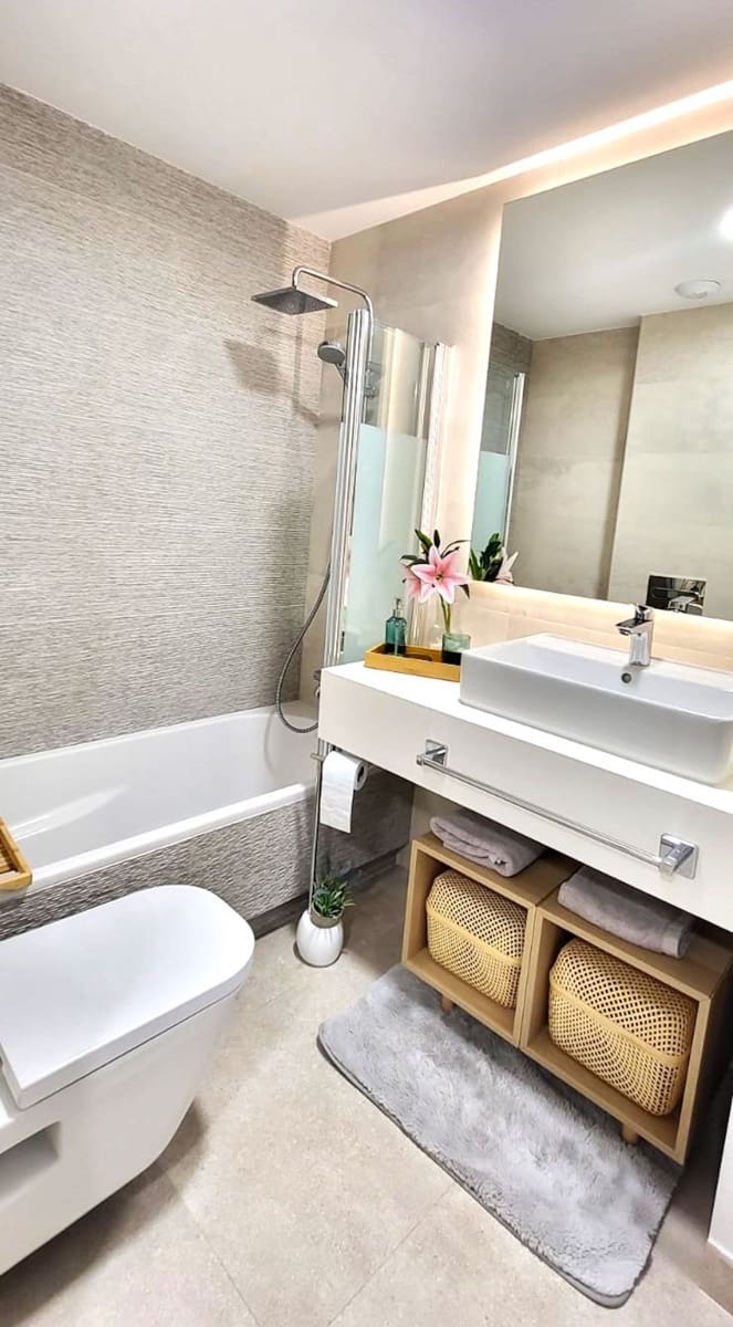 3 sypialnia Dom blizniak na sprzedaż w El Chaparral z basenem garażem - 849 000 € (Ref: 9331625)