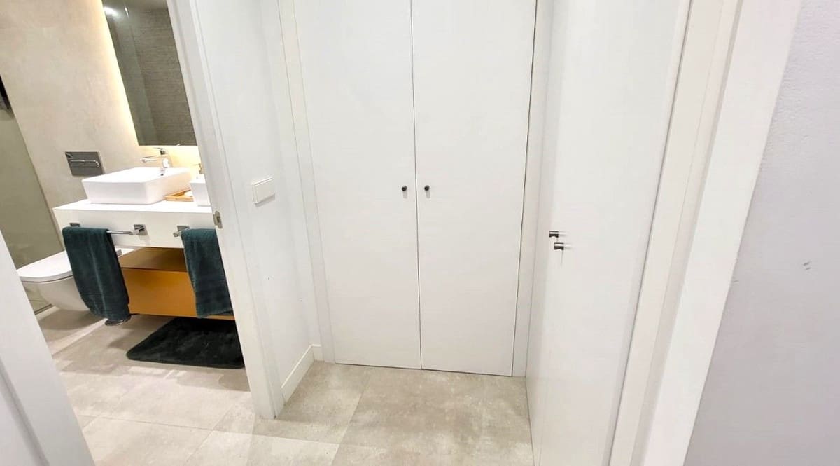 3 sypialnia Dom blizniak na sprzedaż w El Chaparral z basenem garażem - 849 000 € (Ref: 9331625)