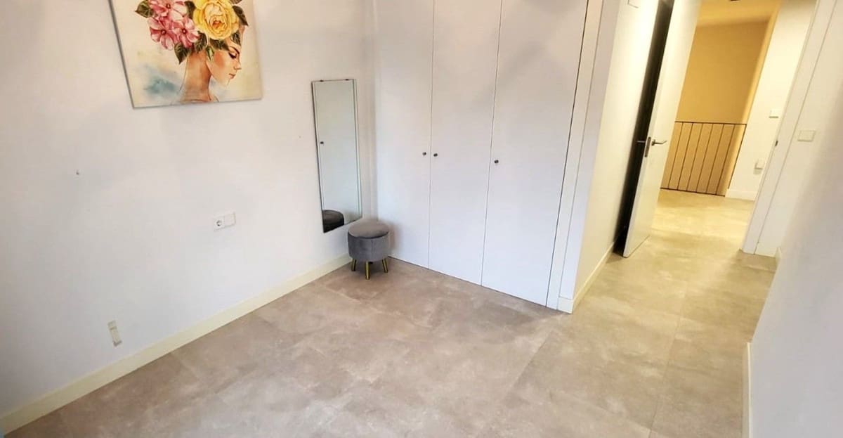 3 sypialnia Dom blizniak na sprzedaż w El Chaparral z basenem garażem - 849 000 € (Ref: 9331625)