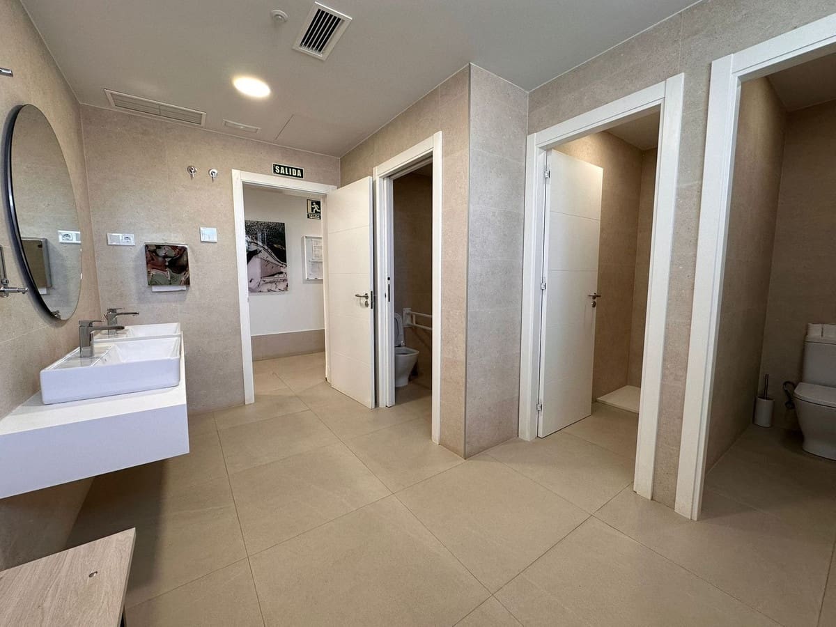 3 sypialnia Dom blizniak na sprzedaż w El Chaparral z basenem garażem - 849 000 € (Ref: 9331625)