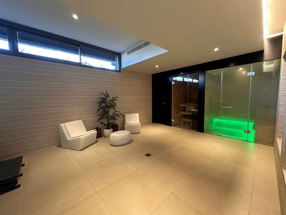 3 sypialnia Dom blizniak na sprzedaż w El Chaparral z basenem garażem - 849 000 € (Ref: 9331625)