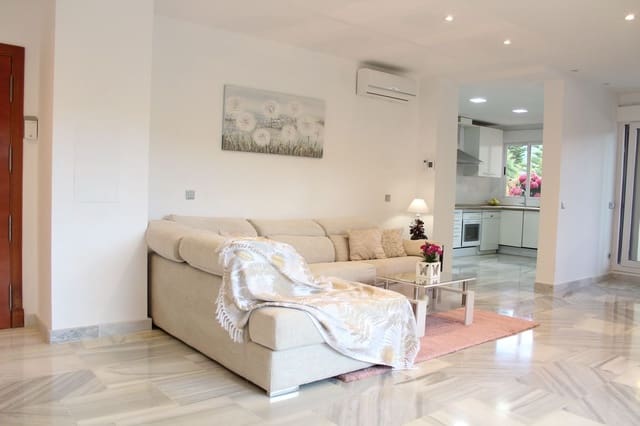 Chalet de 4 habitaciones en Benahavís en venta con piscina garaje - 650.000 € (Ref: 9331644)