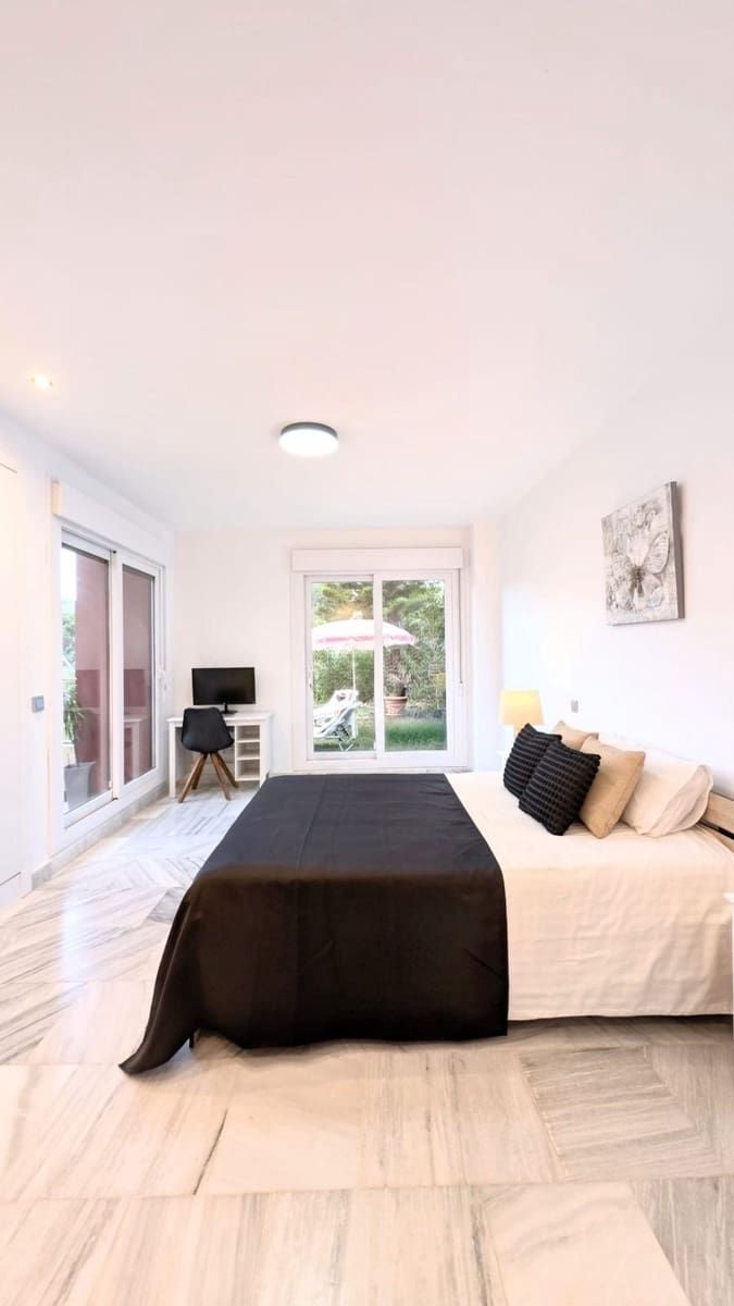 Chalet de 4 habitaciones en Benahavís en venta con piscina garaje - 650.000 € (Ref: 9331644)