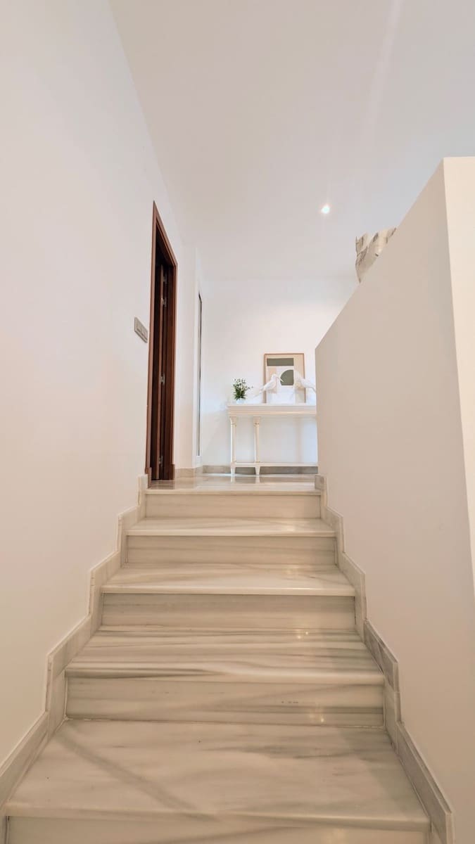 Chalet de 4 habitaciones en Benahavís en venta con piscina garaje - 650.000 € (Ref: 9331644)