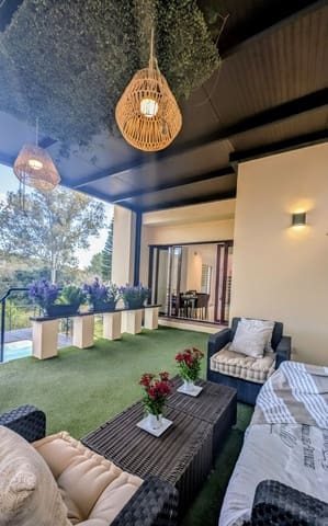 Chalet de 4 habitaciones en Benahavís en venta con piscina garaje - 650.000 € (Ref: 9331644)