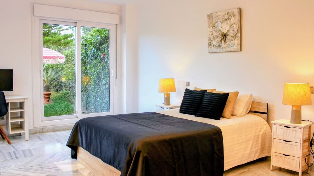 Chalet de 4 habitaciones en Benahavís en venta con piscina garaje - 650.000 € (Ref: 9331644)