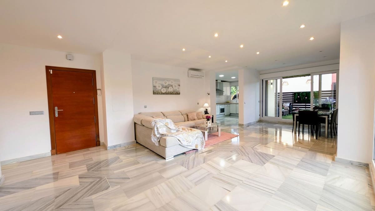 Chalet de 4 habitaciones en Benahavís en venta con piscina garaje - 650.000 € (Ref: 9331644)