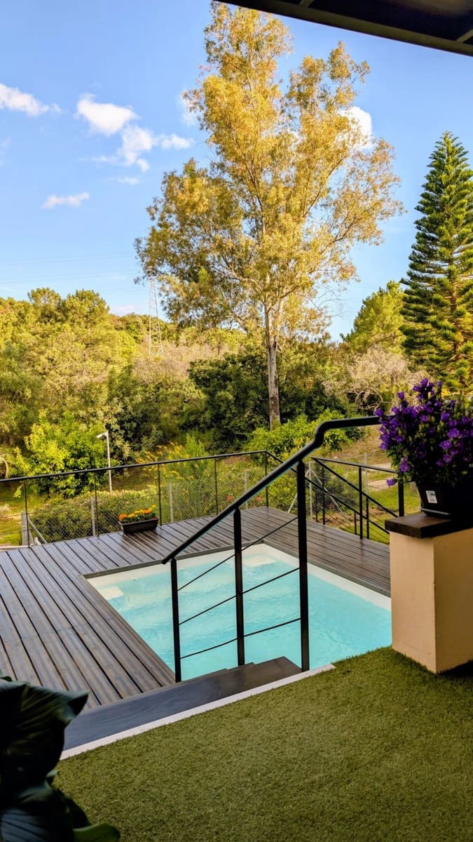 Chalet de 4 habitaciones en Benahavís en venta con piscina garaje - 650.000 € (Ref: 9331644)